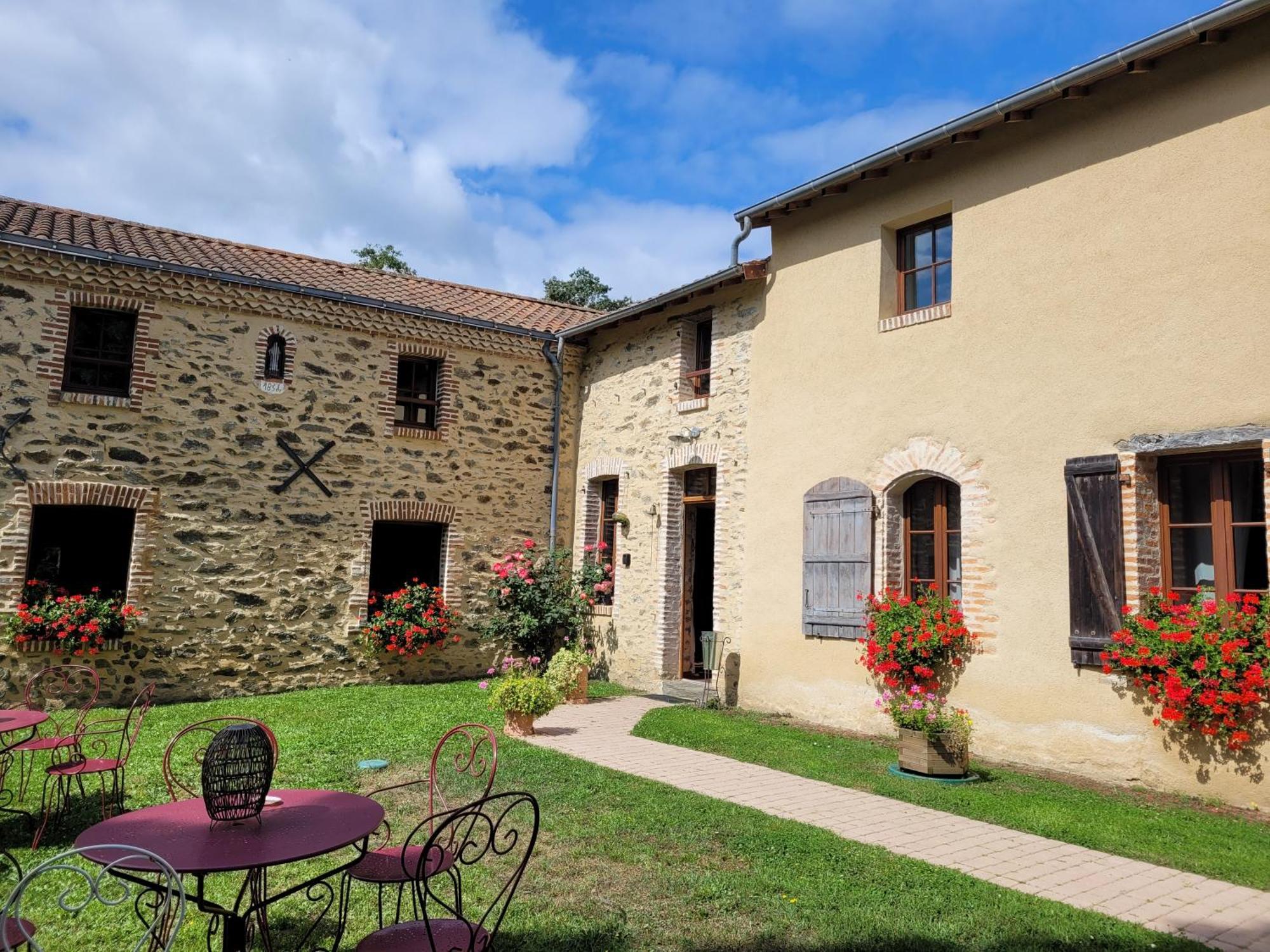 Moulin De Drapras Couette-café